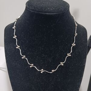 90s ? Silver Toned Scalloped Wavy Link Necklace , 14in